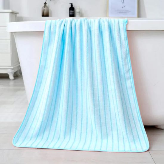 Elegant Striped Absorbent Bathing Towel এর ছবি