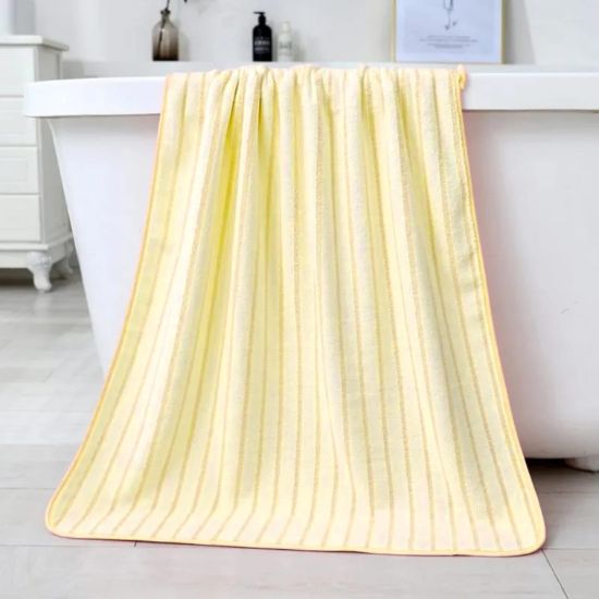 Elegant Striped Absorbent Bathing Towel এর ছবি