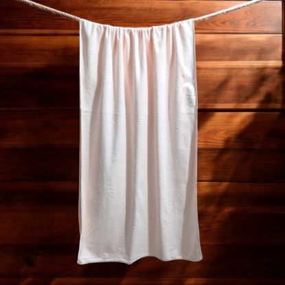 Leaf Embossed Absorbent Bathing Towel এর ছবি