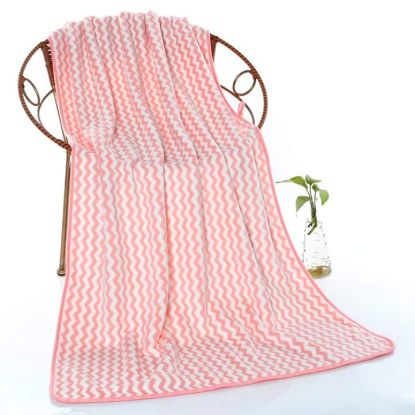 Microfiber Zigzag Pattern Bathing Towel এর ছবি