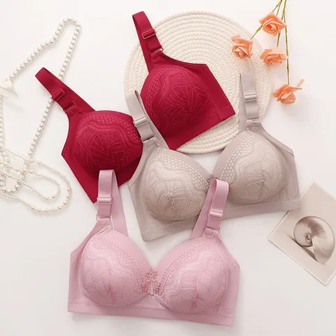 Camellia Wireless Jacquard Bra